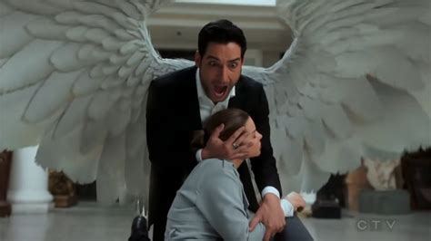 chloe sees lucifer's wings|does chloe ever believe lucifer.